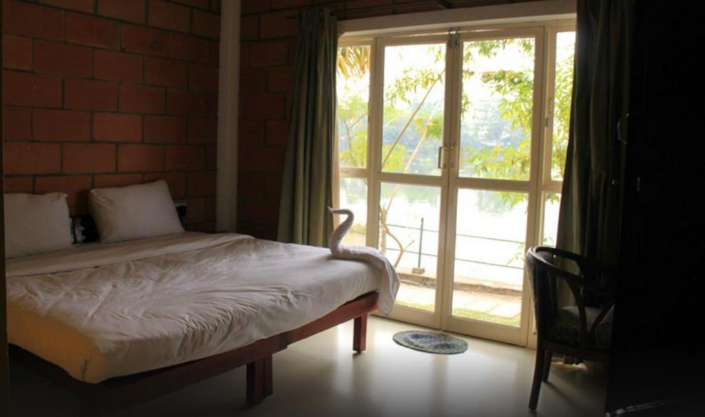 Riverine Resort Alappuzha Exterior foto